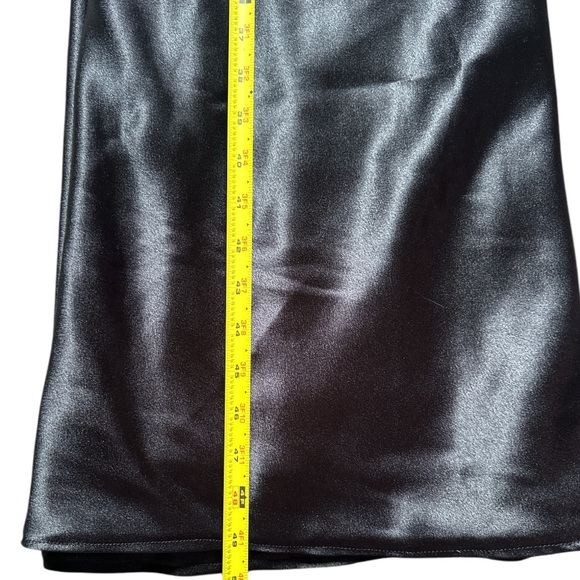 Birdy Grey Kensie Dress Women’s Elegant Shiny Satin Black One-Shoulder Sz Small - Picture 9 of 9